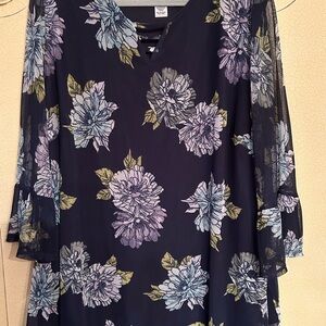 Catherines 4x Navy Floral Blouse